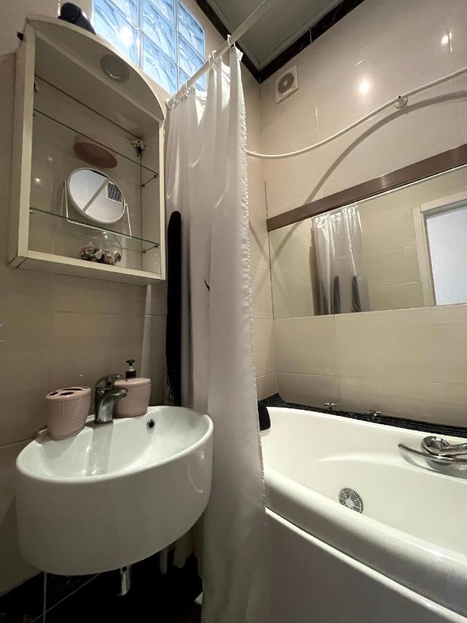 Світло Є! Історичний Центр! Apartment Kiev Exterior foto